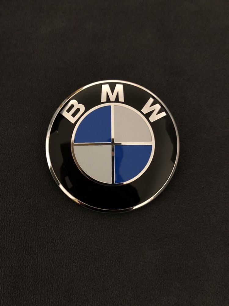 Emblema sigla logo 82 seria 1 3 5 BMW X1 X3 X5 X6 E90 E60 F10 G30 G20