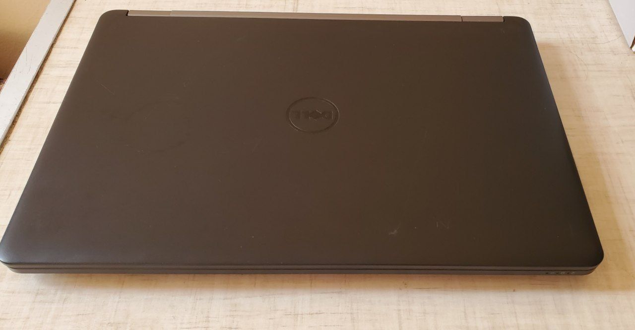 Dell Latitude i5 8GB