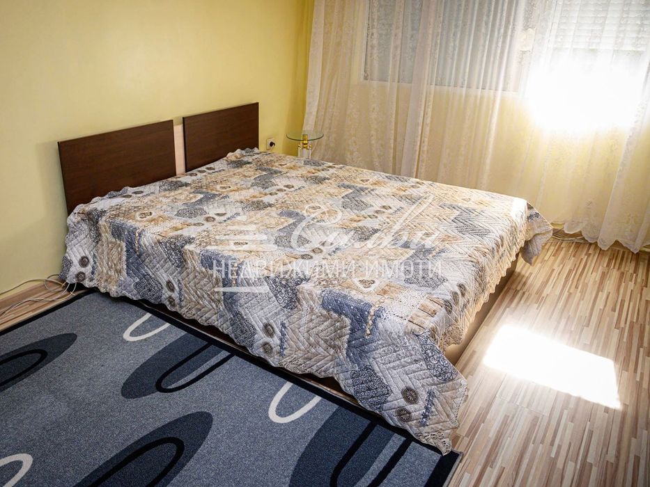 Двустаен апартамент - кв. Тракия