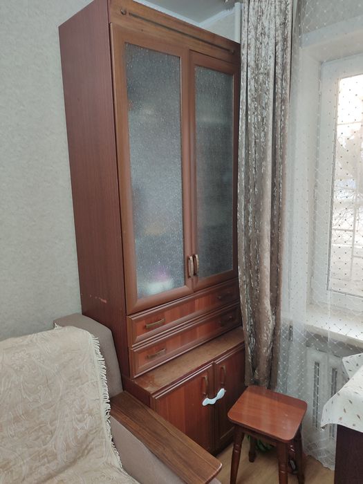 Продам диван и шкаф