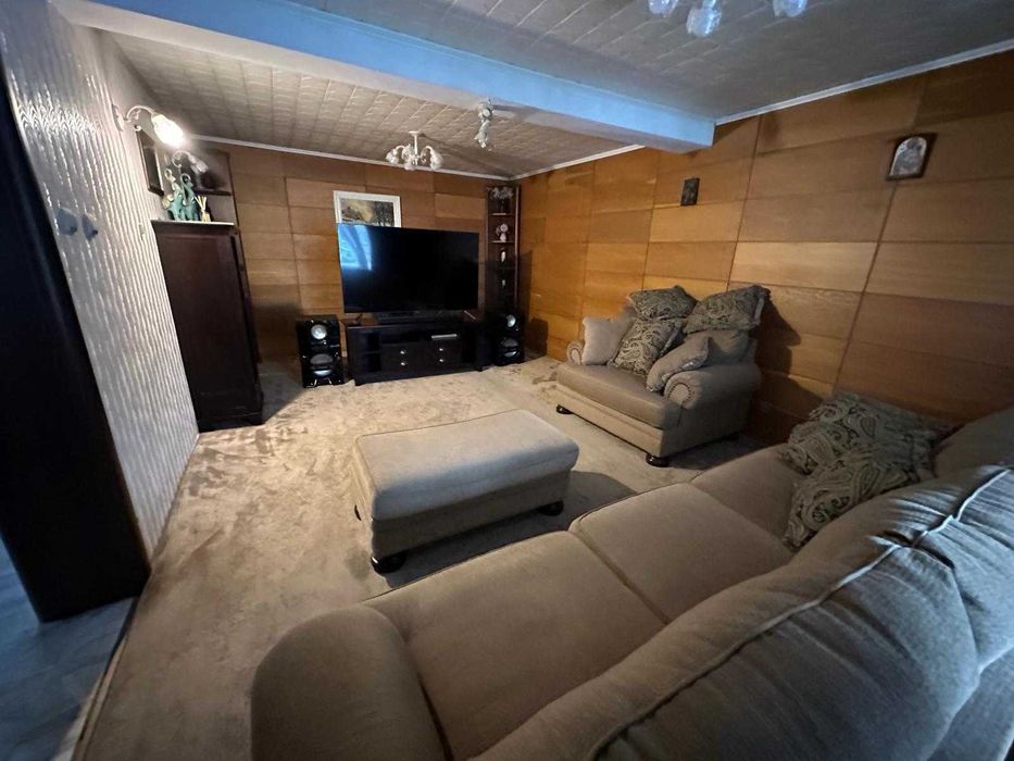 Vand casa Orasul de Jos, zona linistita, acces usor