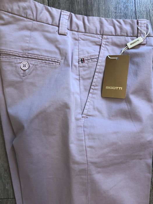 Pantaloni barbatesti