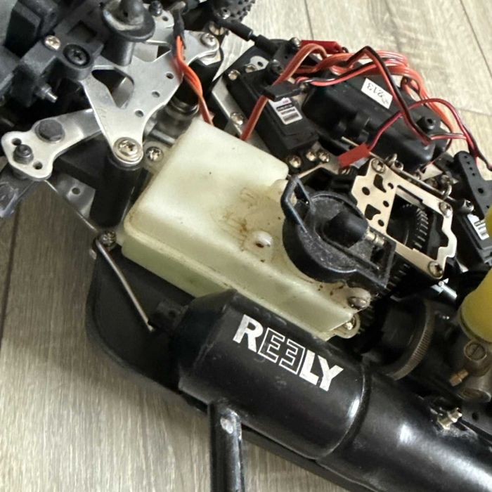 Reely Rex x RC количка 1:8 с бензин нитро двигател 4x4