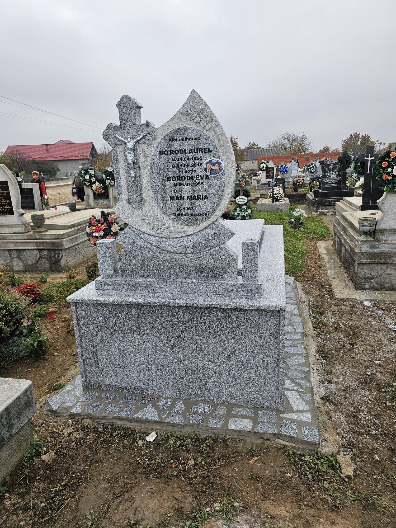 Morminte, cripte, in cimitirele din Satu Mare
