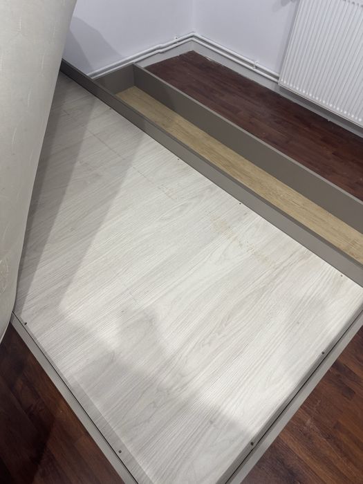 Pat Ikea cu saltea 90x200 inclusa si pat detasabil pentru oaspeti