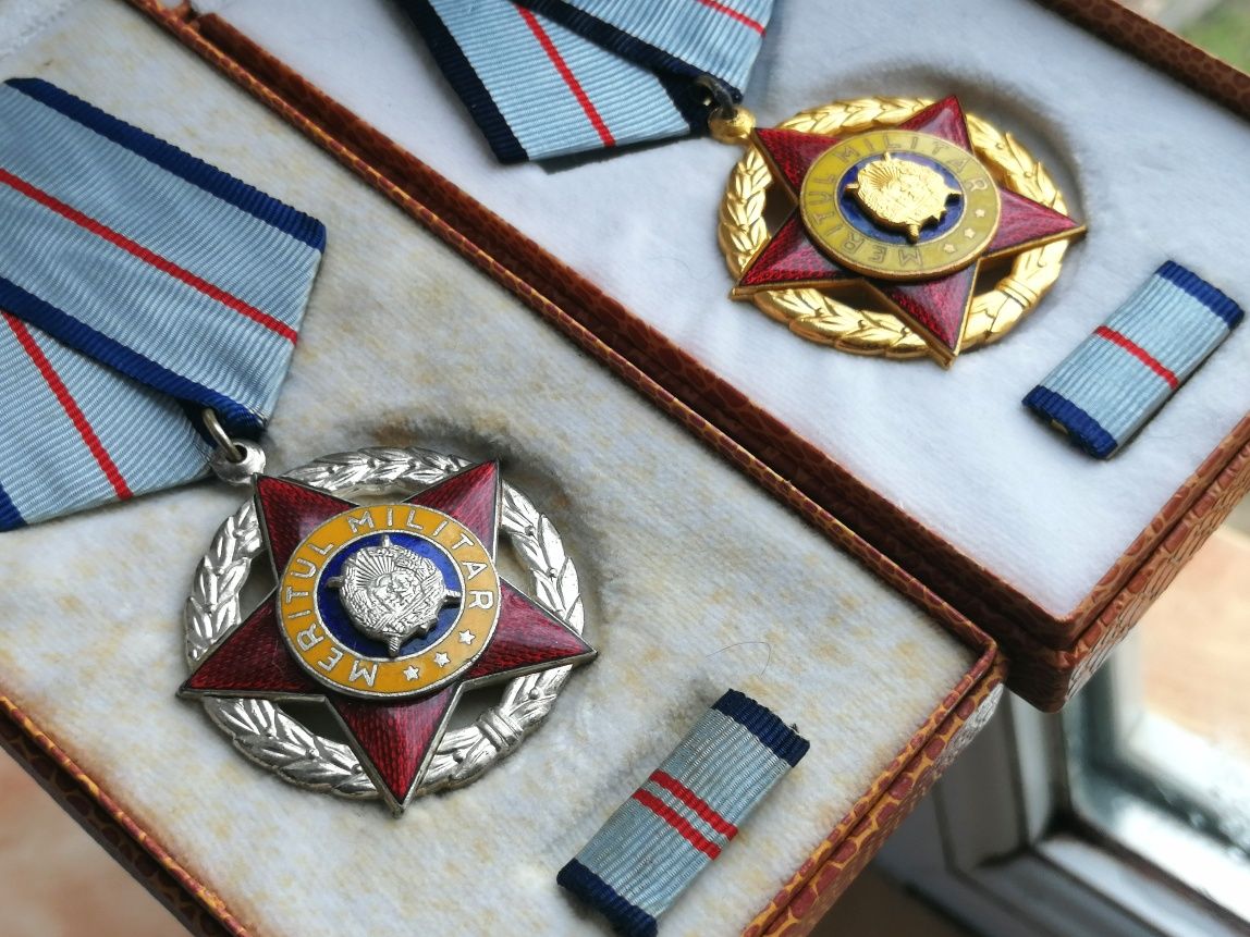Doua medalii Meritul Militar cls I, II