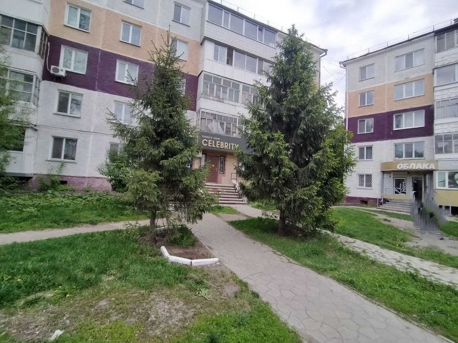 Продажа салона, магазина, офиса. Центр, первая линия, парковка.