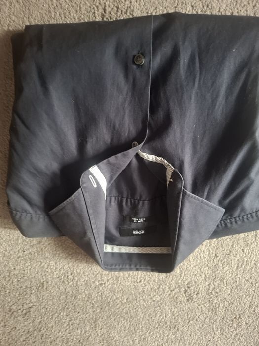 Тъмносиня риза Hugo Boss