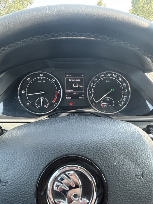 Vand skoda superb 2016