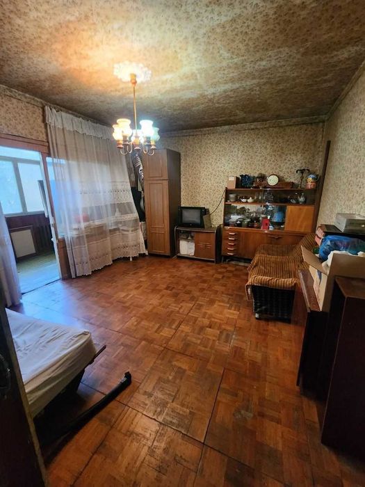 Срочно продаётся 4 комнатная квартира в 4 квартале СУПЕР локация