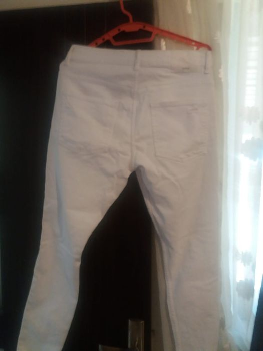 Blugi berska super skinny