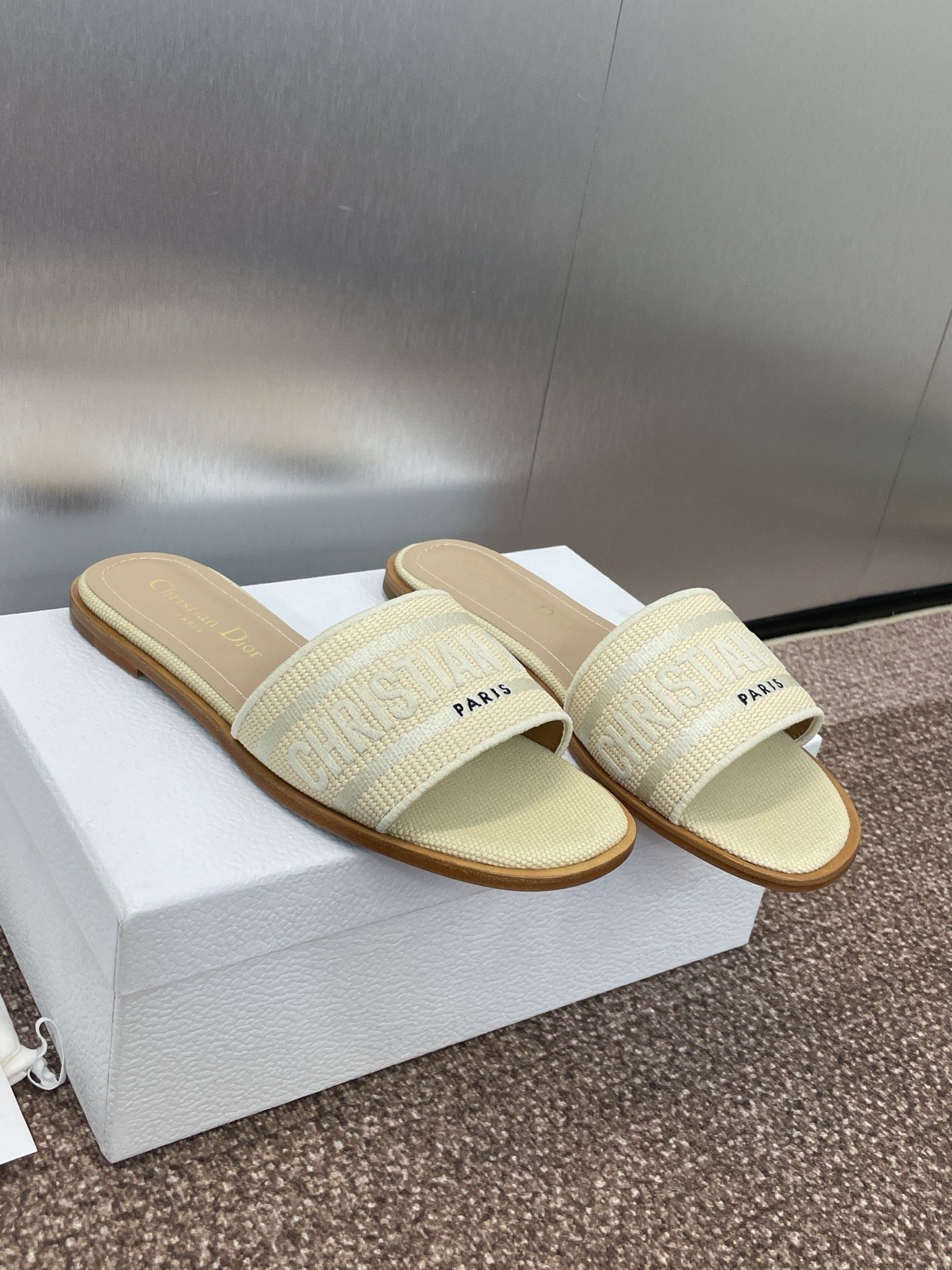 Papuci Christian Dior, tip Premium