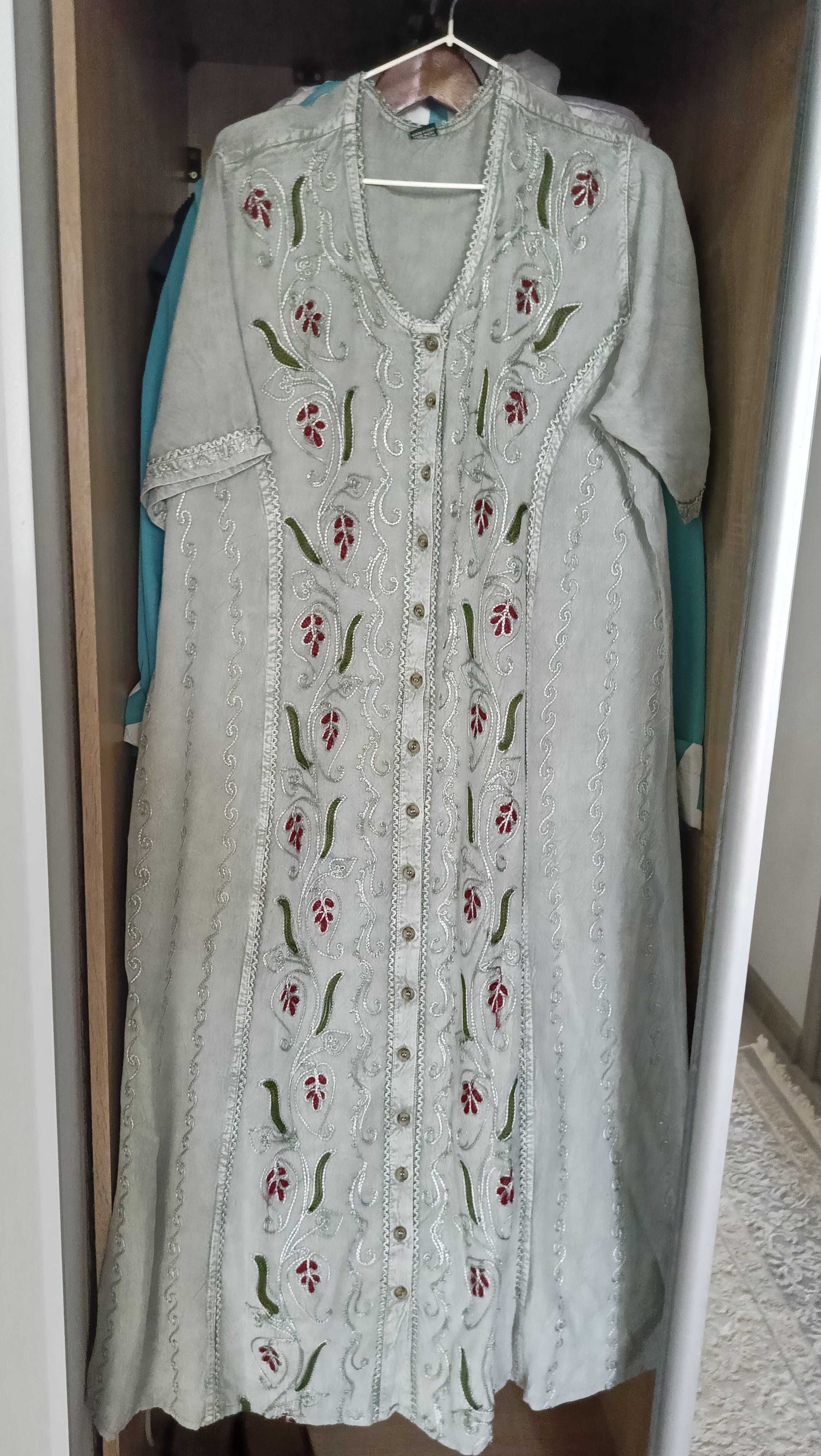 Продам платье, р. 48-52