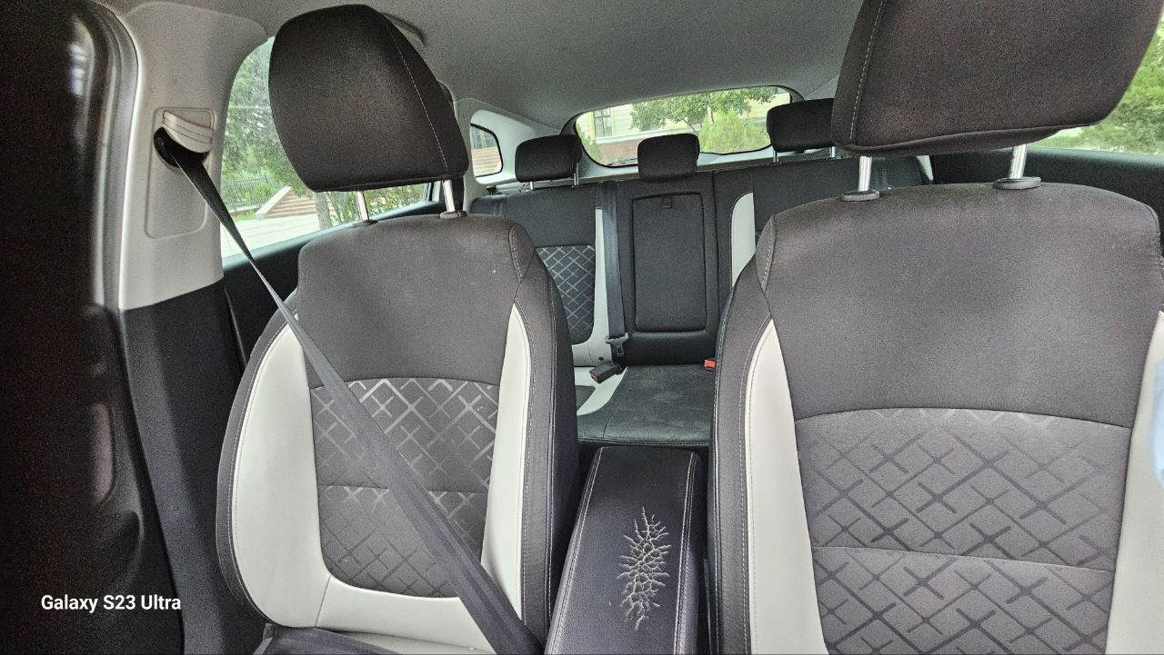 Продам машину Lada Vesta SW  Kross.