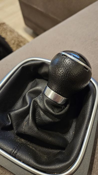 Волан VW три лъча в идеално състояние! И топка за скоростен лост.