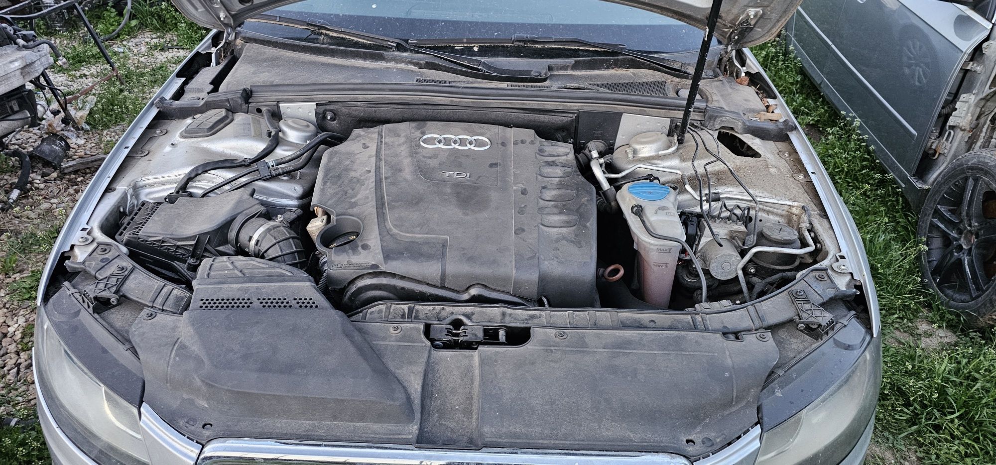 Dezmembrez/Dezmembrari Audi A4 B8 2.0 TDI CAGA Automată/Manuală