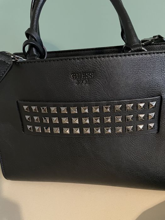 Дамска чанта Guess