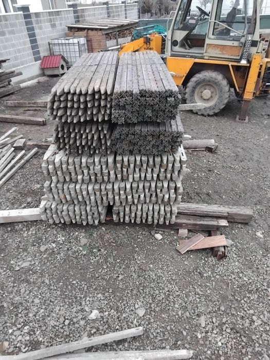Stilpi din beton