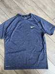 NIKE Dri-Fit Swim - UPF40+ / Нова размер М / Оригинал
