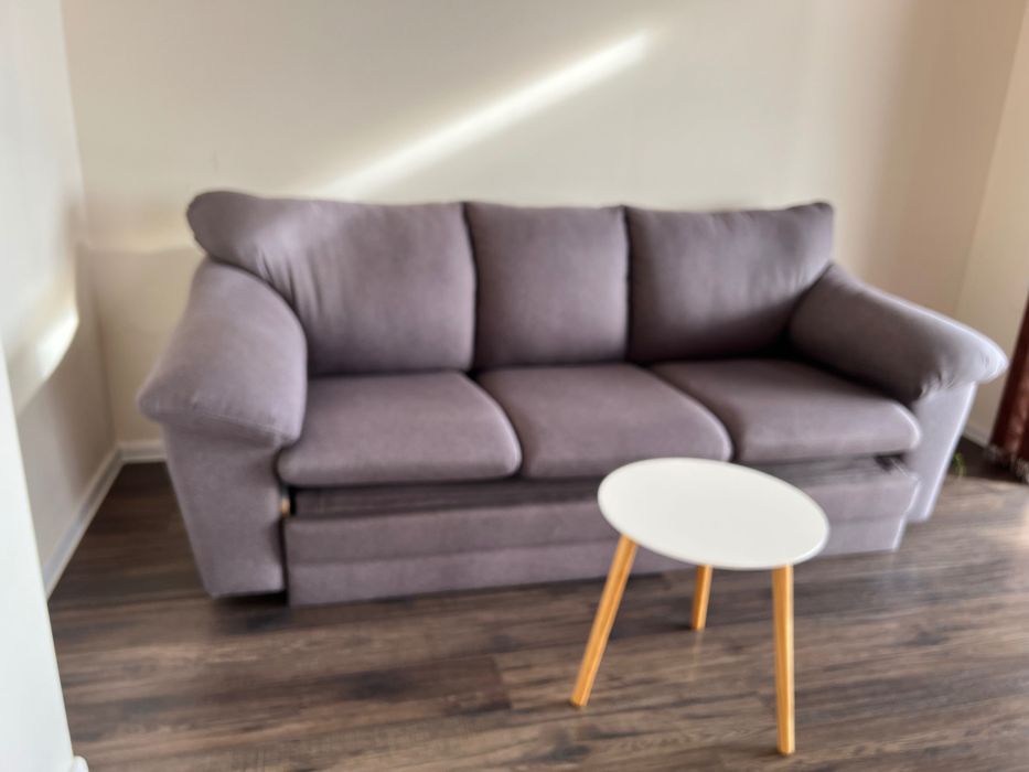 Продавам разтегателен диван