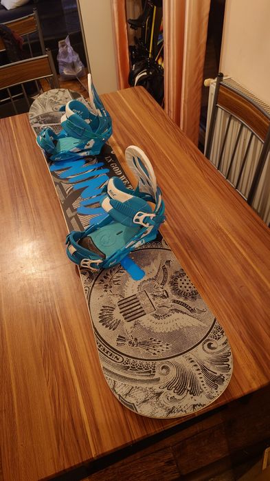 Placa Snowboard Nitro Swindle 148 cm cu legaturi Nitro M