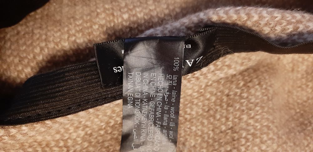 Două berete 100% lână, damă, Zara