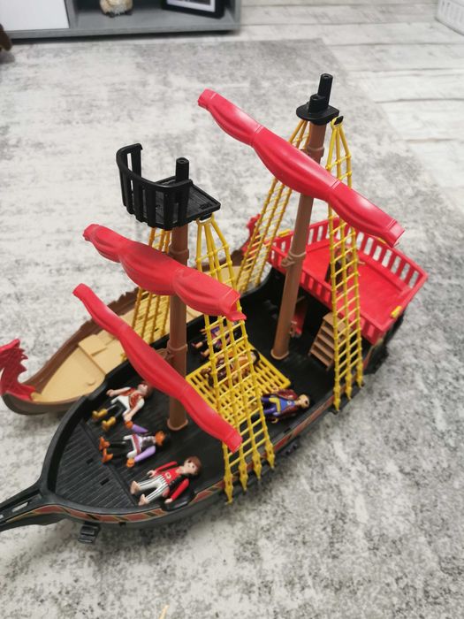 Barci playmobil si figurine