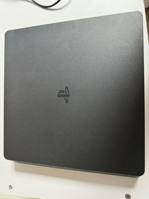 Playstation 4 slim (1 terbayt) proshivkaligi