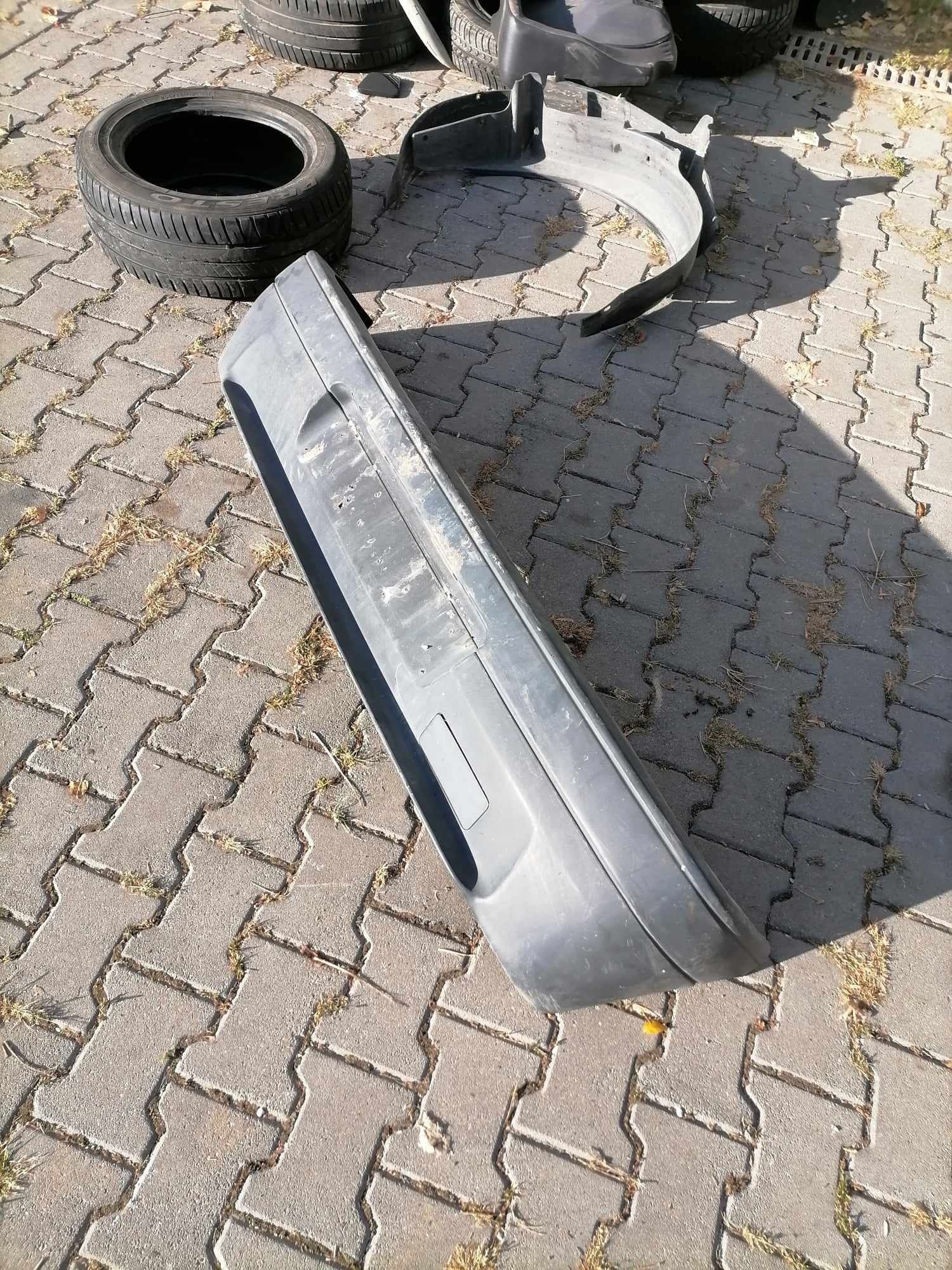Предна и задна броня за Пежо 106