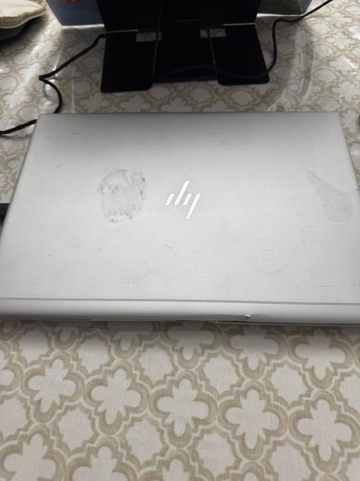 Hp I5 8265u ram8 ssd 256