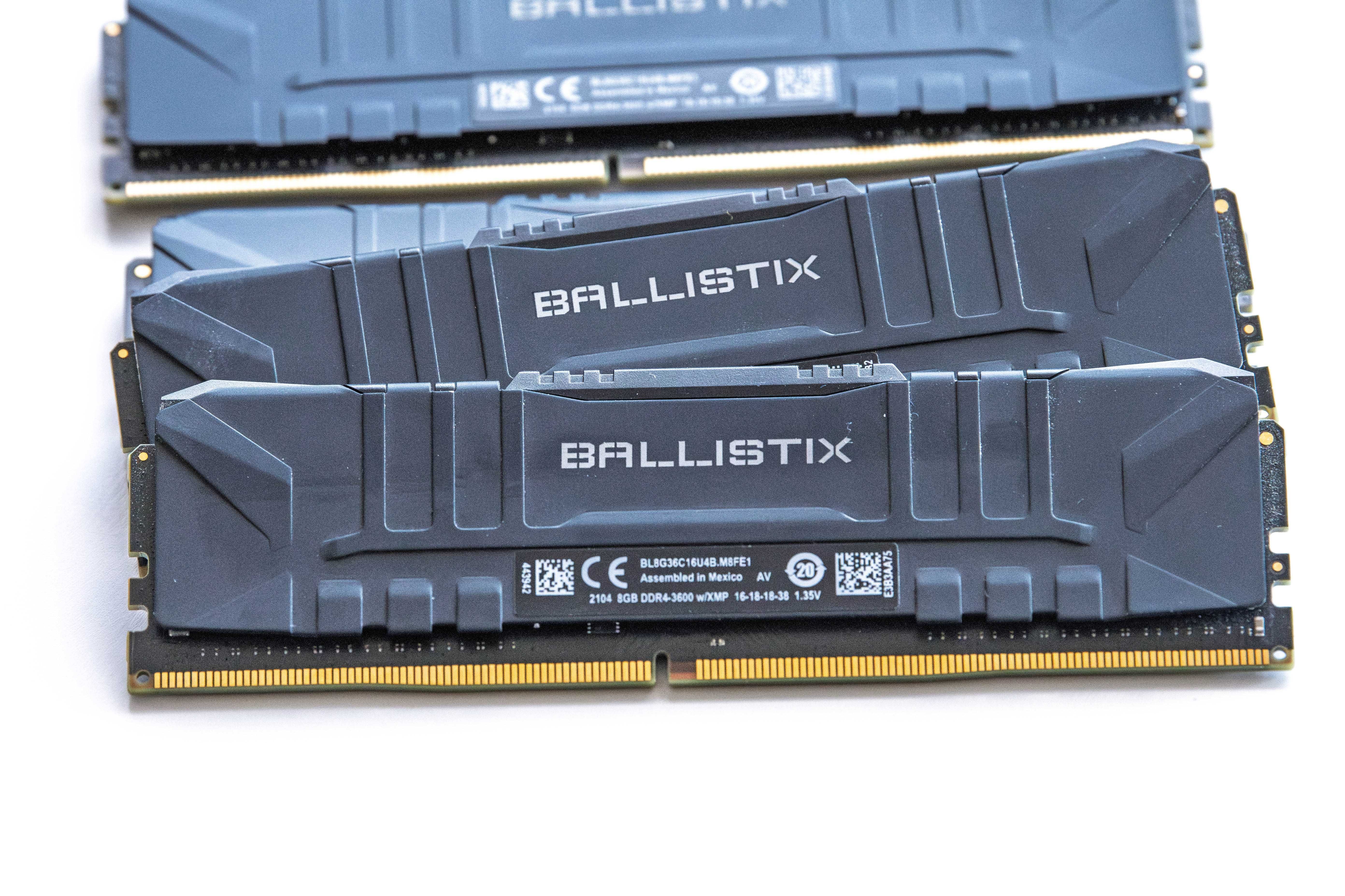2 комплекта Crucial Ballistix RAM 16GB (2x8GB) DDR4 3600MHz CL16