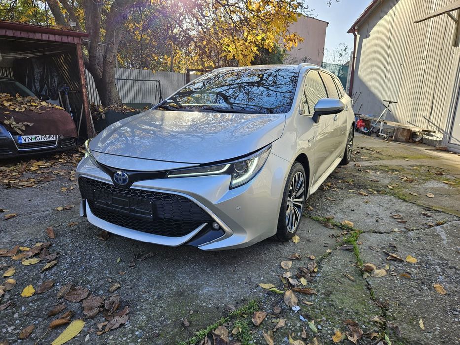 Toyota Corolla Touring Hybrid