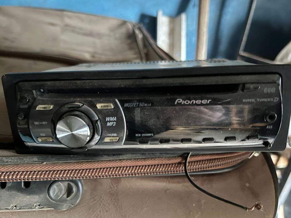 Автомагнитола Pioneer DEH-2050MPG MP3/AUX"