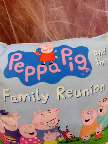 Плюшена възглавница Пепа Пиг - семейство Peppa Pig