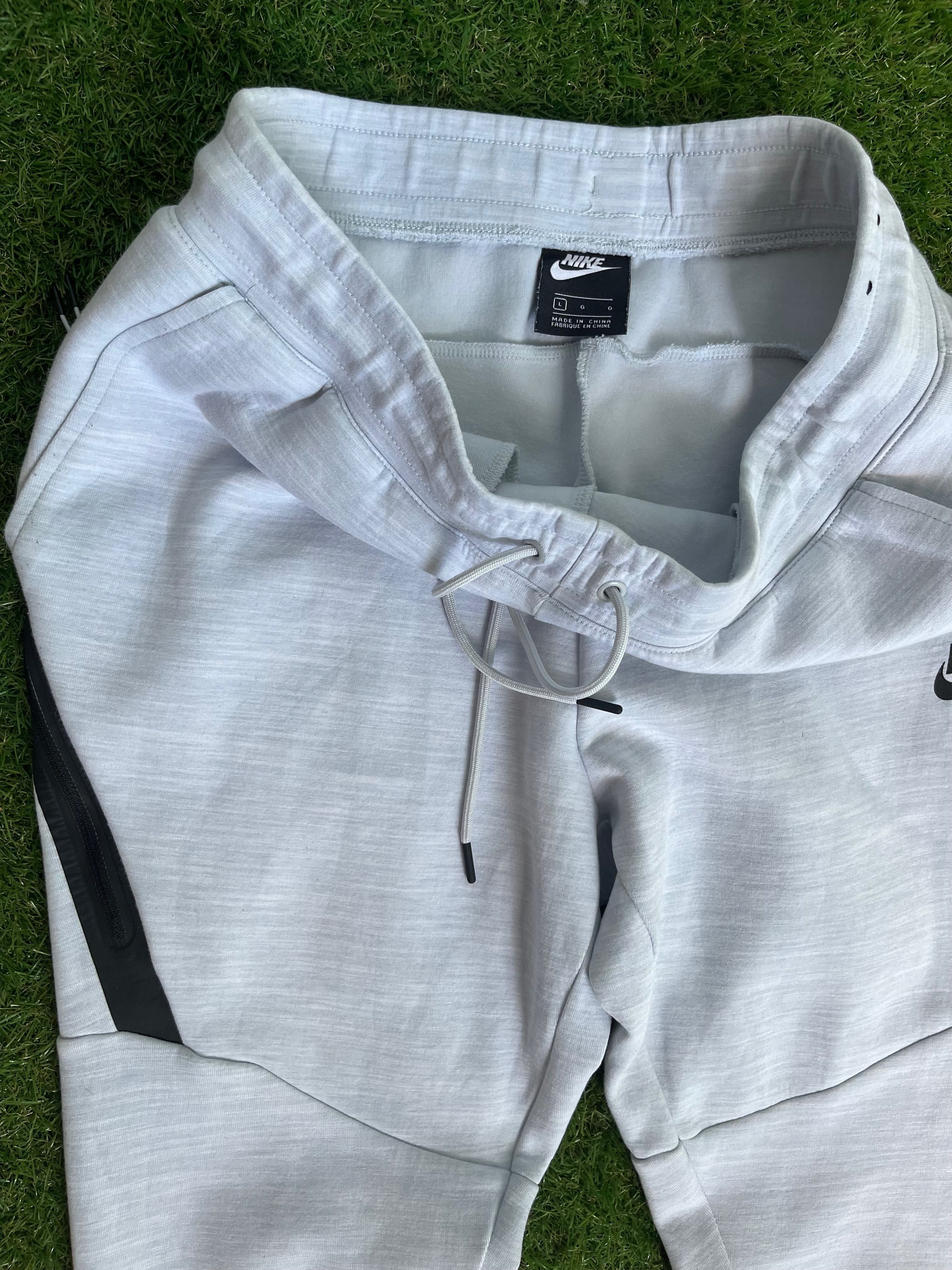Мъжко долнище : NIKE TECH FLEECE L