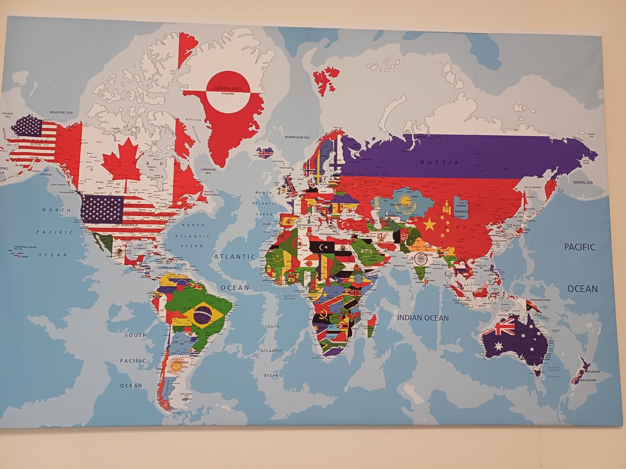 Карта на Света със знамена