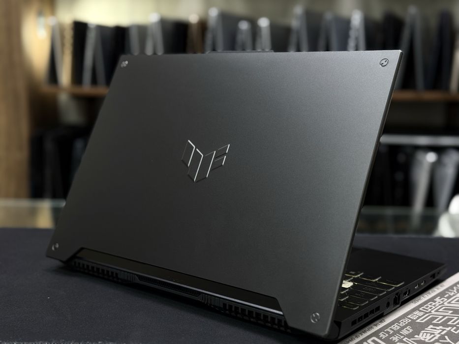Asus Tuf Gaming i9-13900H RTX-4060 16/1TB