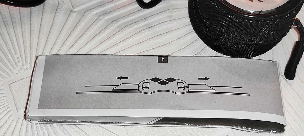 - 
ochelari inot 
ARENA PURE MIRROR  RACING