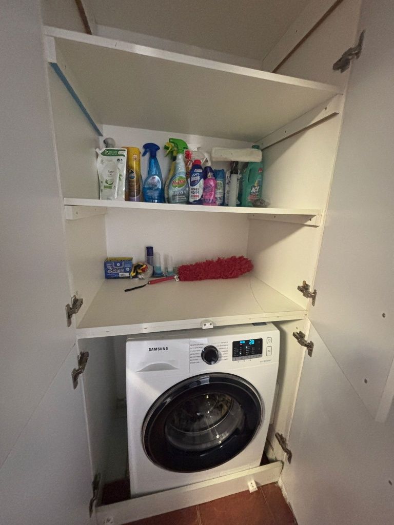 Închiriez Apartament