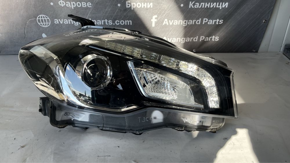 2 броя десен и 2 броя ляв фар Suzuki SX4 S-Cross 2013-2021