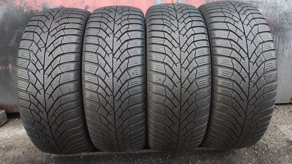 зимни гуми 205/55/16 Kumho Winter Craft WP52, dot22 
dot22
6.8/7mmмм
Д