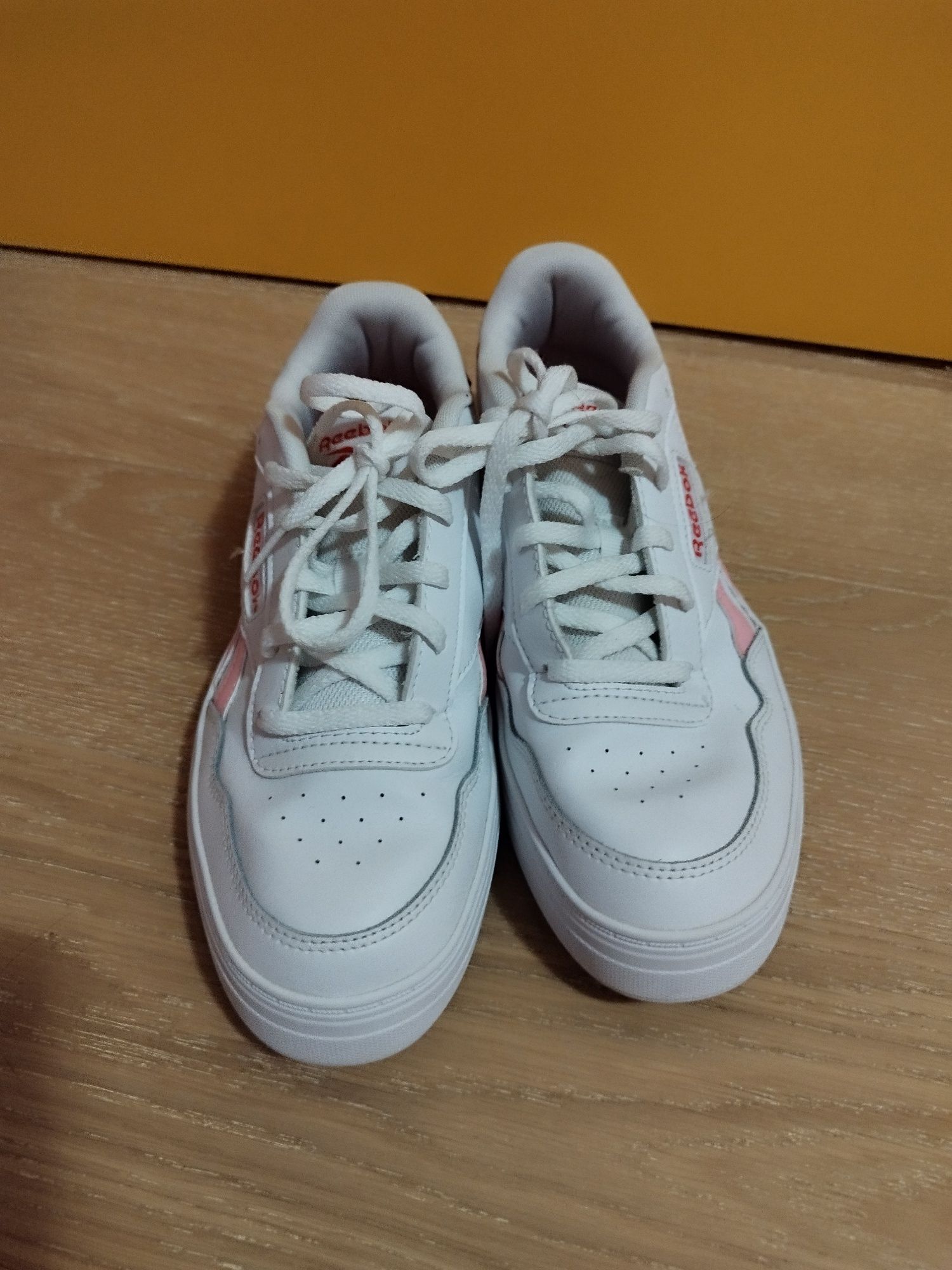 Дамски кецове Reebok