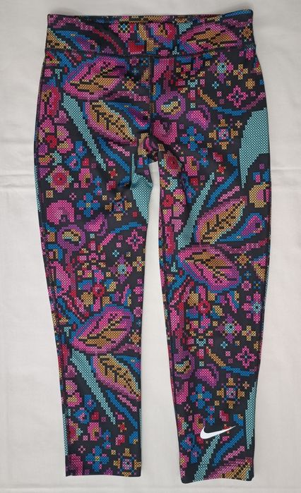 Nike PRO DRI-FIT Capri Tights оригинален клин ръст 146-156см Найк
