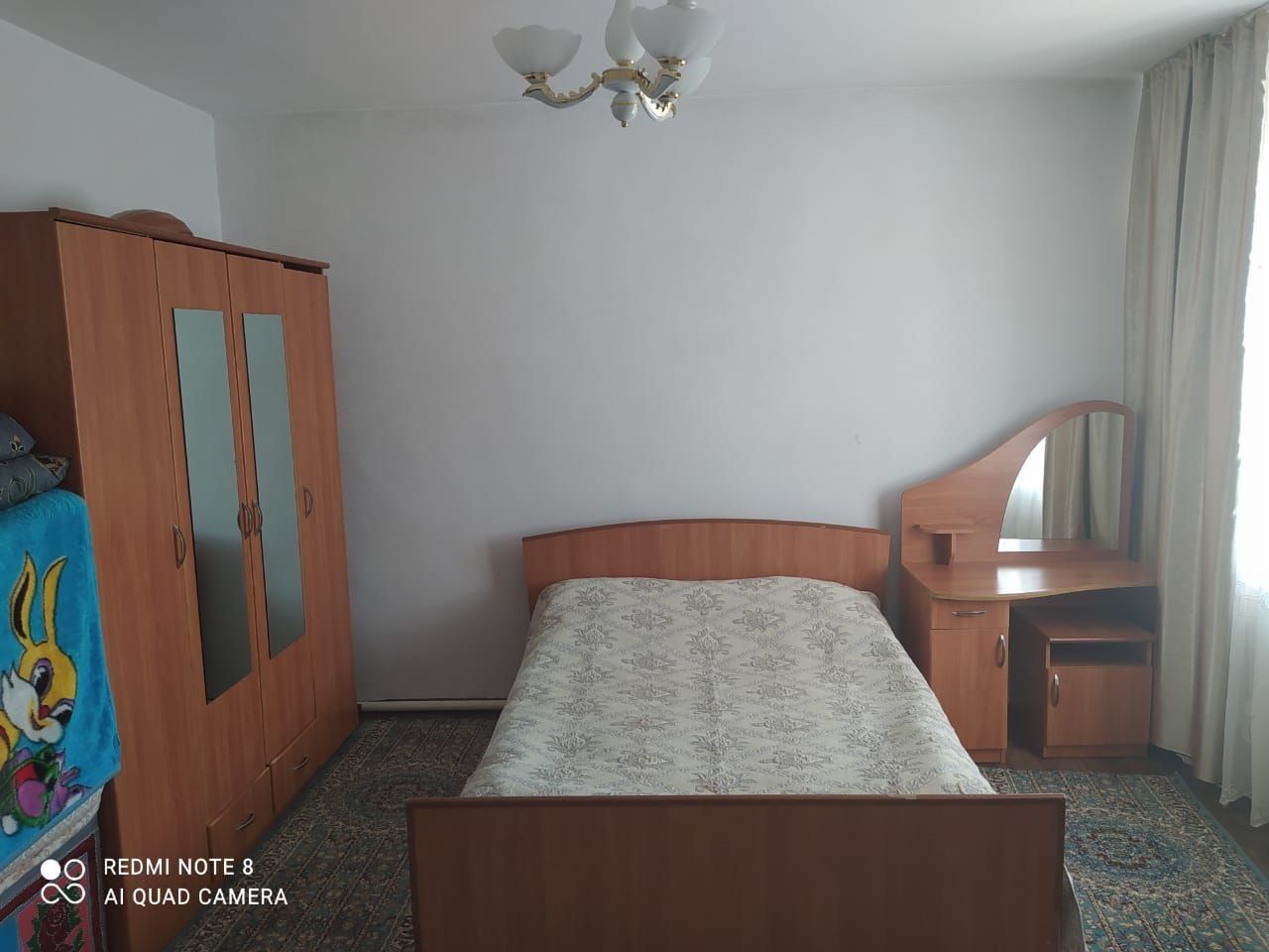 Кирпичный дом, 6 комнат, 2 уровня. Торг.