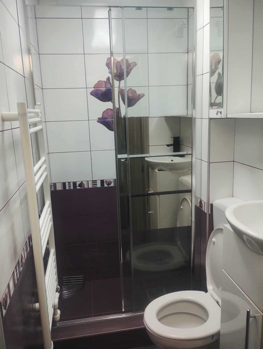Garsonieră renovată și mobilată
