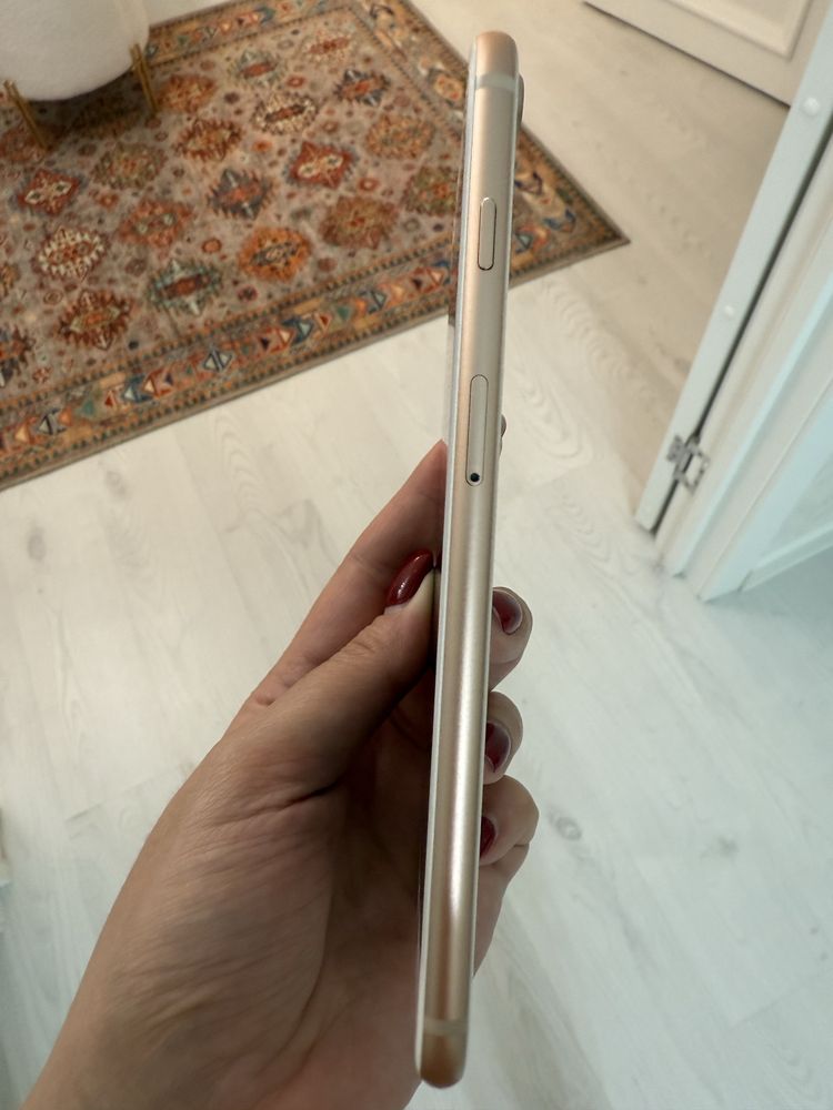 Iphone 8 plus gold 256 Mb, ОБМЕНА НЕТ!!!