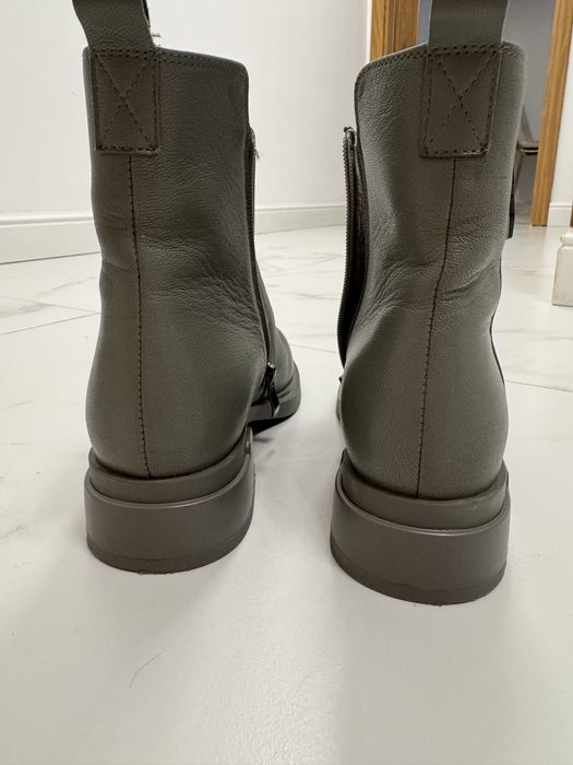 Ghete din piele naturala Kaki