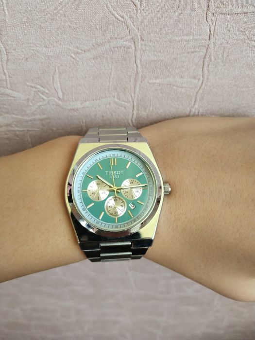 Продам часы TISSOT