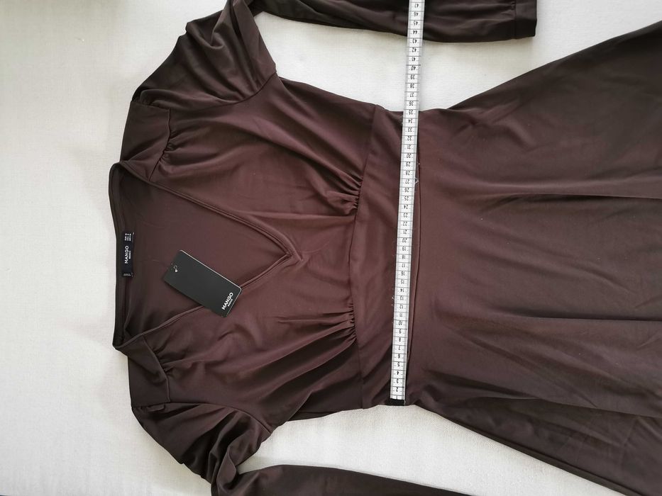 Дамски рокли MANGO, размери М - L, нови.