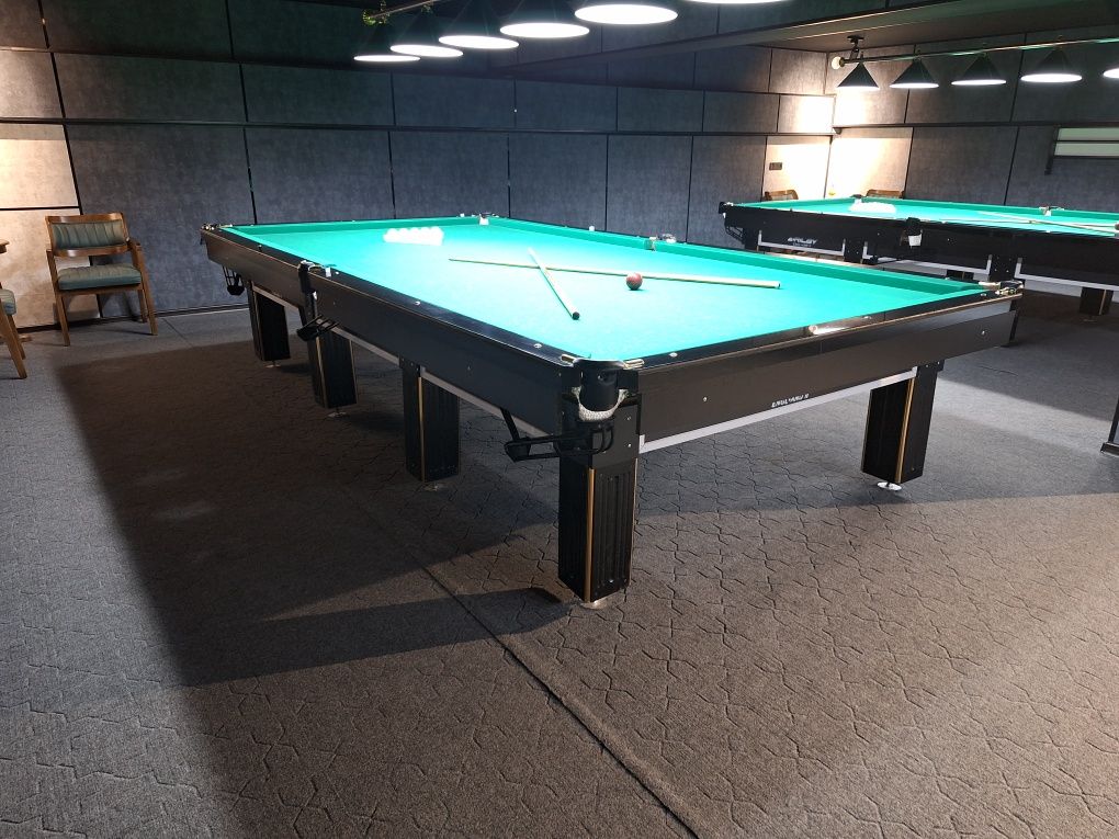 Billiard stollari sotiladi stollar soni 3ta